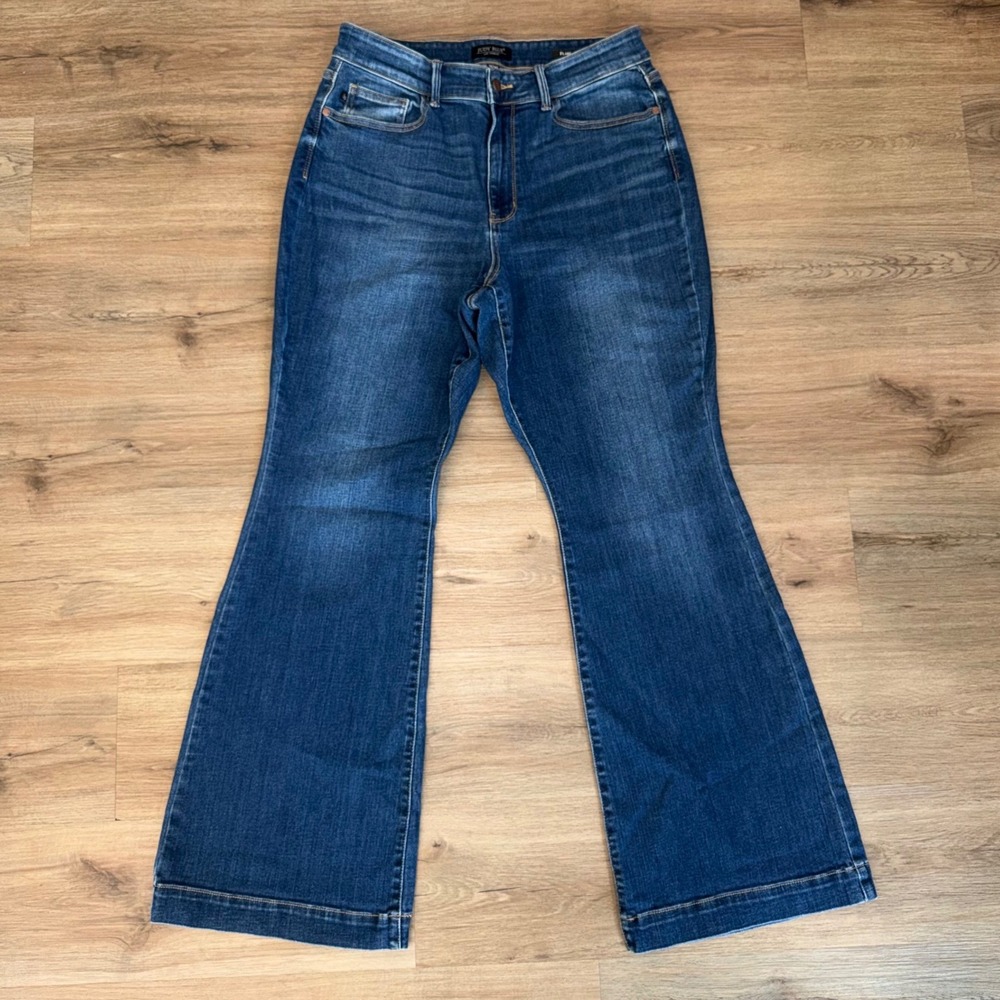 Judy Blue High Rise Flare Jeans Dark Wash Stretch Denim Size 16W Western Retro